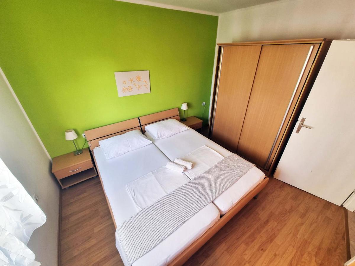 Apartamento House Subic Supetarska Draga Exterior foto