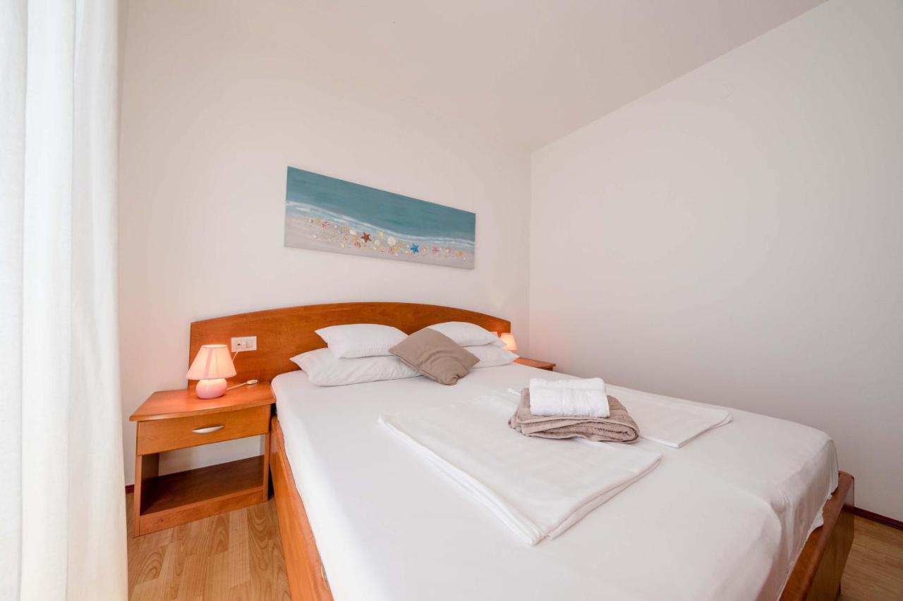 Apartamento House Subic Supetarska Draga Exterior foto