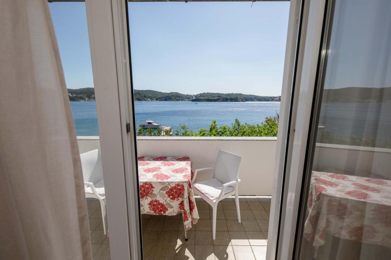 Apartamento House Subic Supetarska Draga Exterior foto